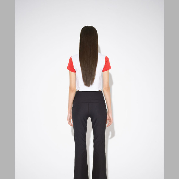 ◆THE MUSEUM VISITOR◆ AMBG PRINTED CROP TSHIRT WHITE RED 1 AMBG PRINTED CROP T-SHIRT (WHITE / RED) : THE MUSEUM VISITOR