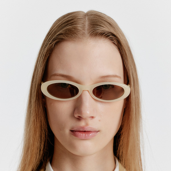 YVONNE Oval Sunglasses - Cream : EENK SHOP