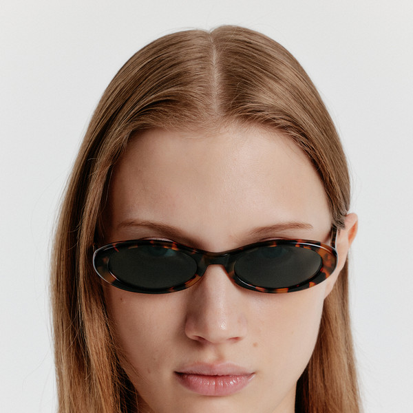 [EENK] / ☆ YVONNE Oval Sunglasses / Cream YVONNE Oval Sunglasses - Cream : EENK SHOP