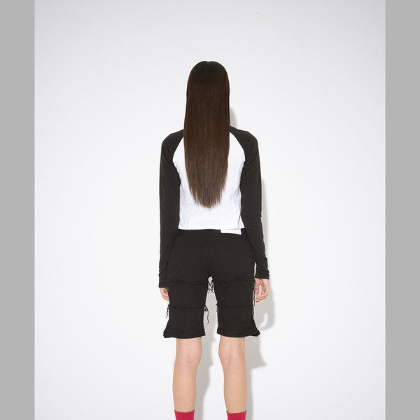 ◆THE MUSEUM VISITOR◆ LINE DAMAGED DENIM SHORTS BLACK 12336 LINE DAMAGED DENIM SHORTS (BLACK) : THE MUSEUM VISITOR