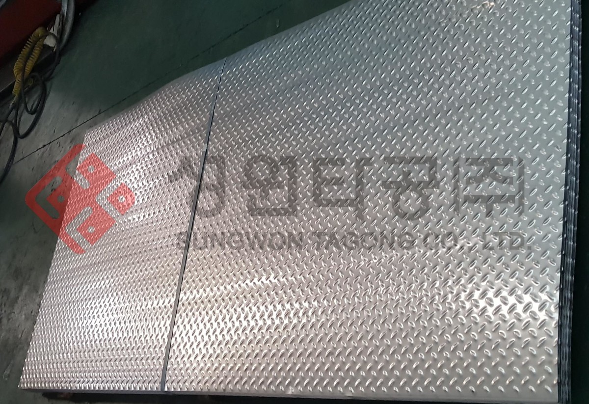 HGI 3.2T 철판 가공건 : 성원하이텍(주)-제품안내-체크무늬판-자료실