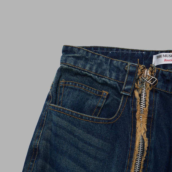 [THE MUSEUM VISITOR]★韓国人気★CAT PRINTED DYEING SHORTS The Museum V (@the_museum_) 님의 게시물 | KREAM
