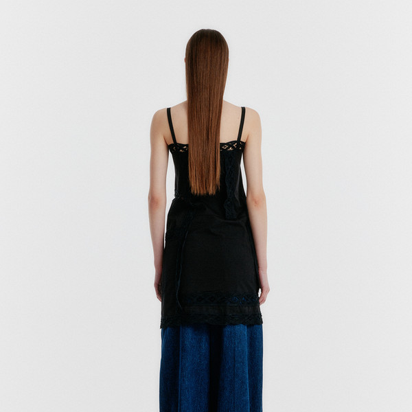 [送料込] YONIKA Lace-trim Top YONIKA Lace-trim Top - Black : EENK SHOP