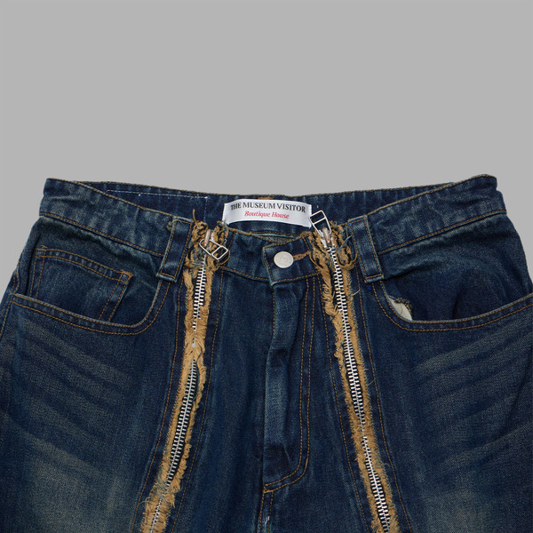 ◆THE MUSEUM VISITOR◆ CURVED ZIPPER DENIM SHORTS WASHED BLU CURVED ZIPPER DENIM SHORTS (WASHED BLUE) : THE MUSEUM VISITOR