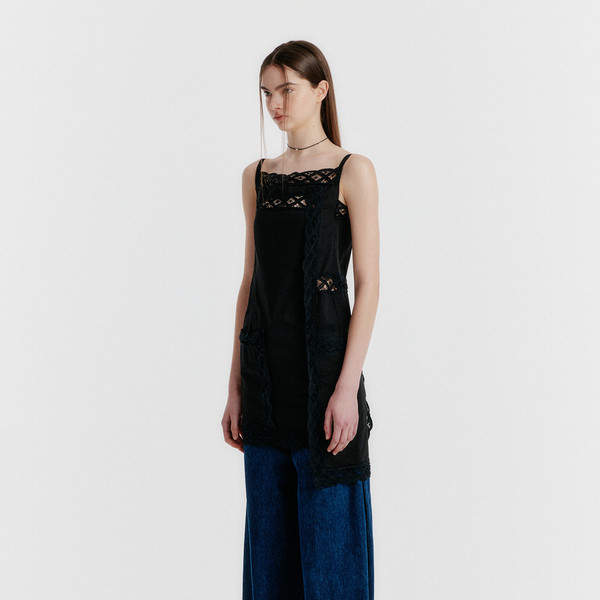 [送料込] YONIKA Lace-trim Top YONIKA Lace-trim Top - Black : EENK SHOP