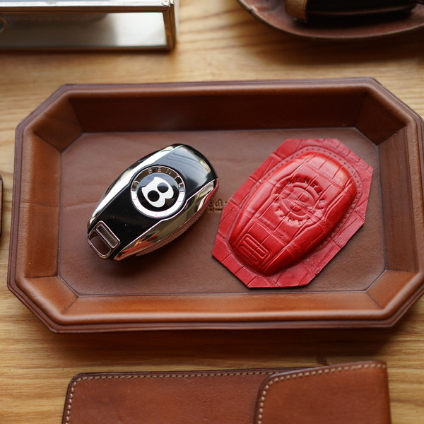 Bentley Slim Keychain | Car Keys Key Fob | Metal Key Fob