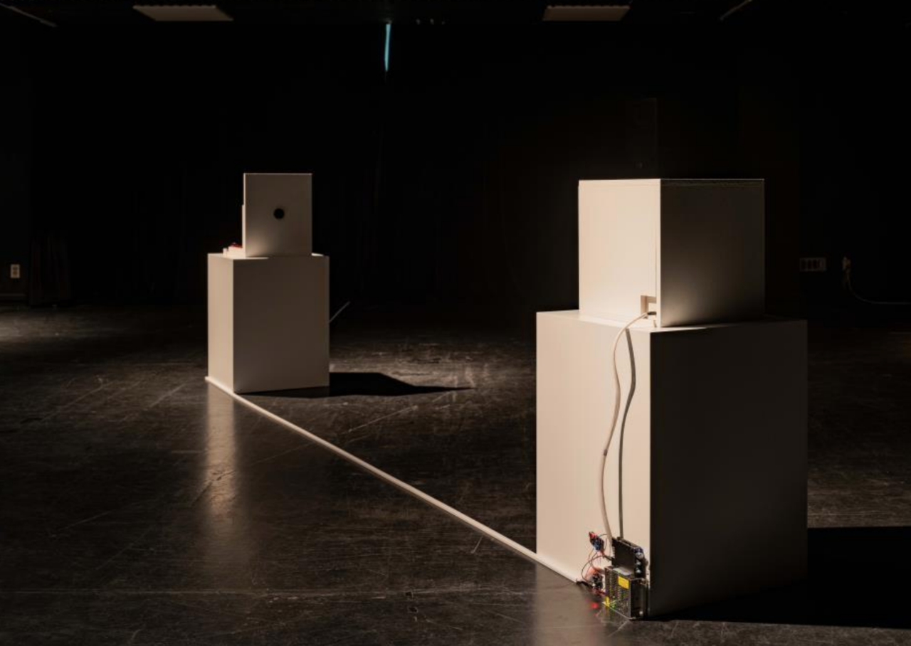 열차 50-80, 2021, MDF합판, 스피커, 앰프, 파워서플라이, 445x415x355, 1'36"