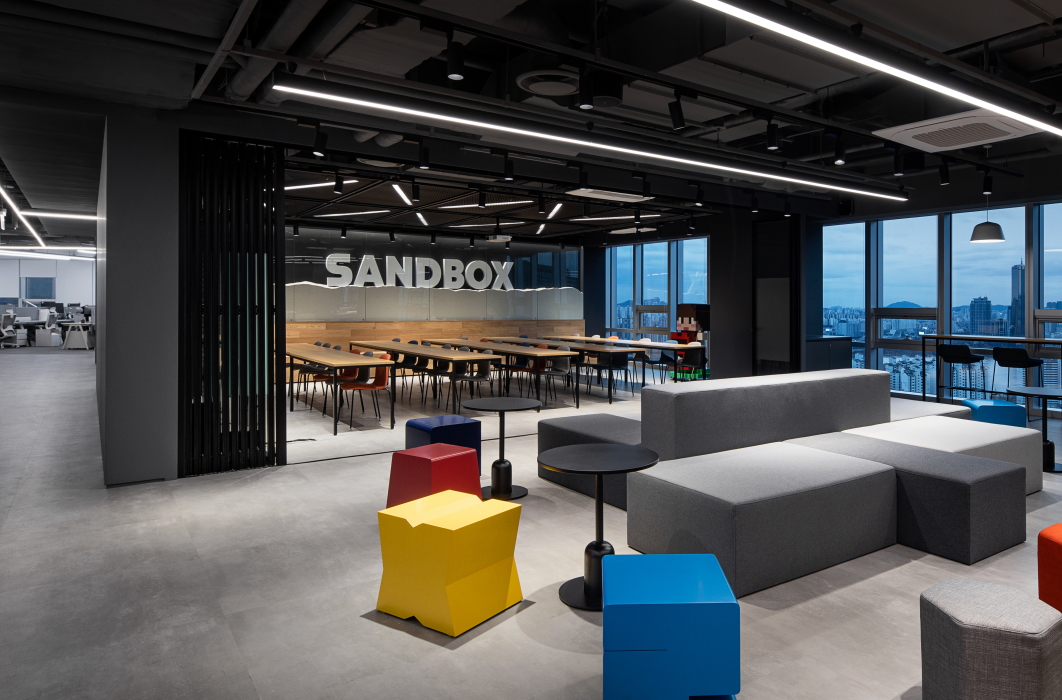 <strong>SANDBOX</strong>