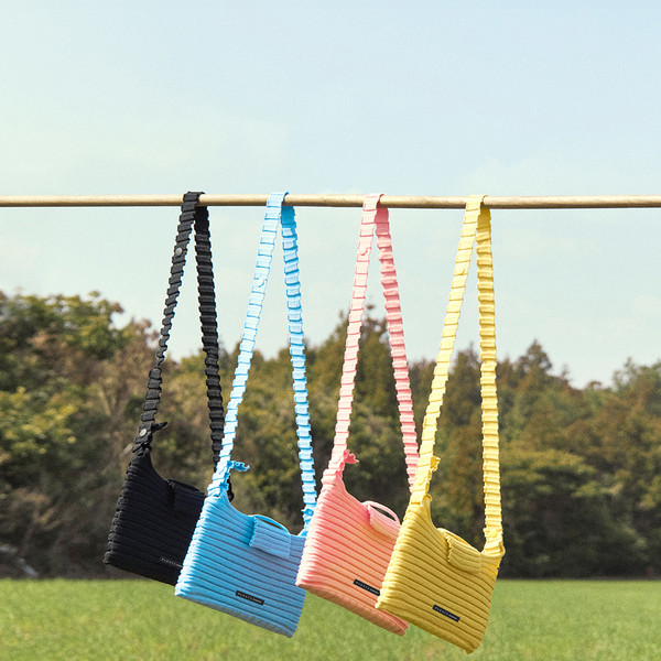 New Melody Bag M Light Pink : PLEATSMAMA: Sustainable Knit