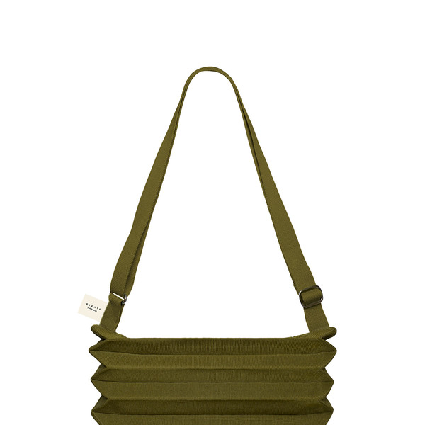 PLEATS MAMA 正規品関税込み NEW SACOCHE BAG CHARCOAL New Sacoche Bag Khaki : PLEATSMAMA: Sustainable Knit Pleats Bag
