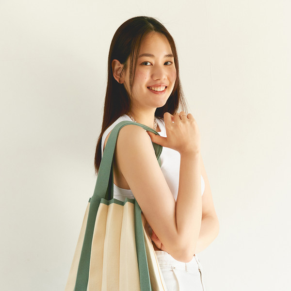 Zentee Tote Bag Cream : PLEATSMAMA: Sustainable Knit Pleats Bag