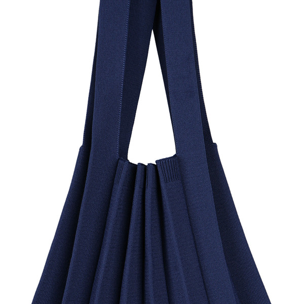 PLEATS MAMA 正規品関税込み NEW CROSS BAG NAVY New Cross Bag Navy : PLEATSMAMA: Sustainable Knit Pleats Bag
