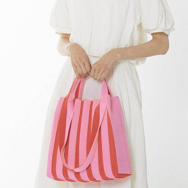 PLEATS MAMA 正規品関税込み 2WAY BAG HORIZONTAL INDIE PINK 2Way Shopper Bag Pink Green : PLEATSMAMA: Sustainable Knit