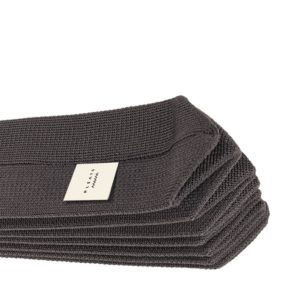 Hardshell Bag Charcoal : PLEATSMAMA: Sustainable Knit Pleats Bag