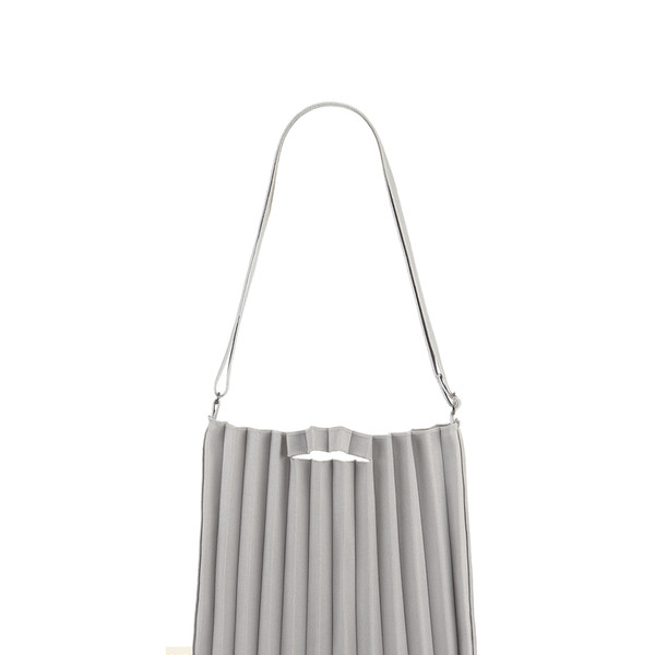 PLEATS MAMA 正規品関税込み MINI STUDIO BAG GREY Studio Bag Grey : PLEATSMAMA: Sustainable Knit Pleats Bag