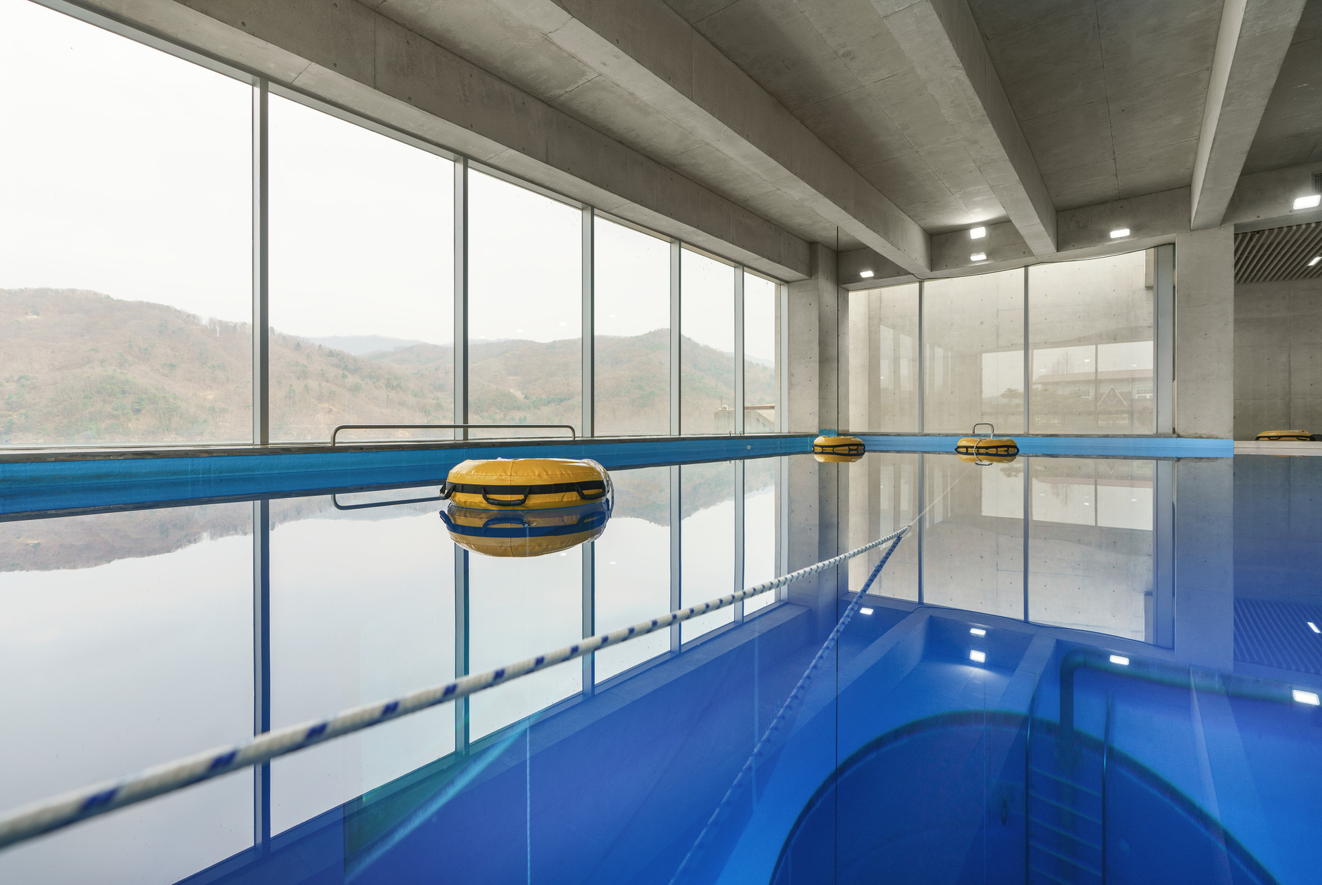 K26 diving pool