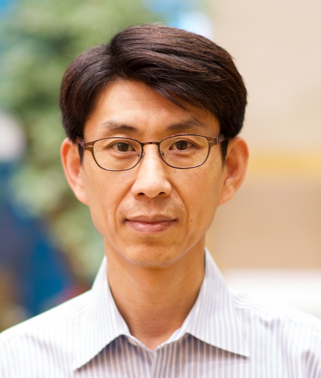 <br><h6 style="text-align: left;"><span style="color:#01b552; font-size: 25px;">박상현 안수집사</span></h6>  <p style="text-align: left;">사무장</span></p>