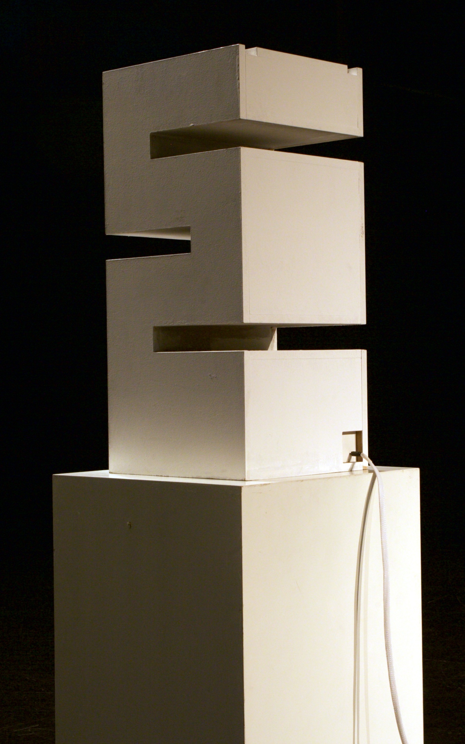 Eartrain 80-00, 2021, 혼합매체, 365x310x770mm