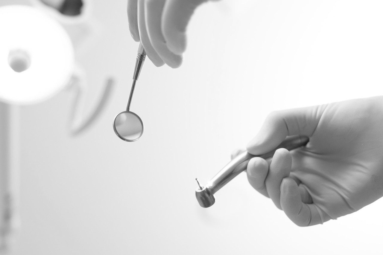 남천동-광안리치과-유엘치과-잇몸치료-자가진단