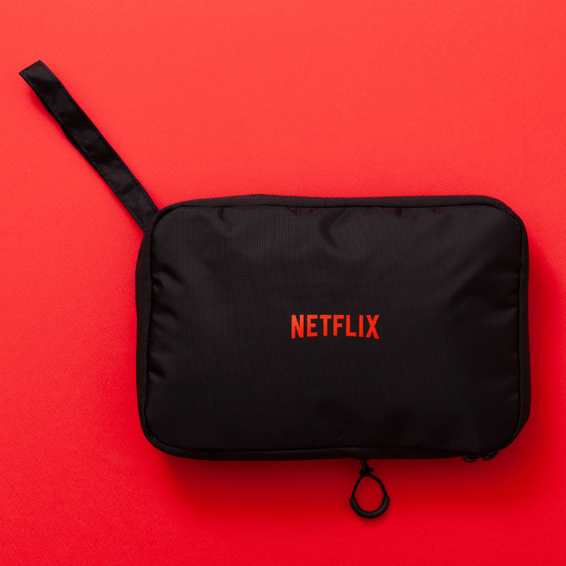 Netflix 더블업 트래블 파우치
