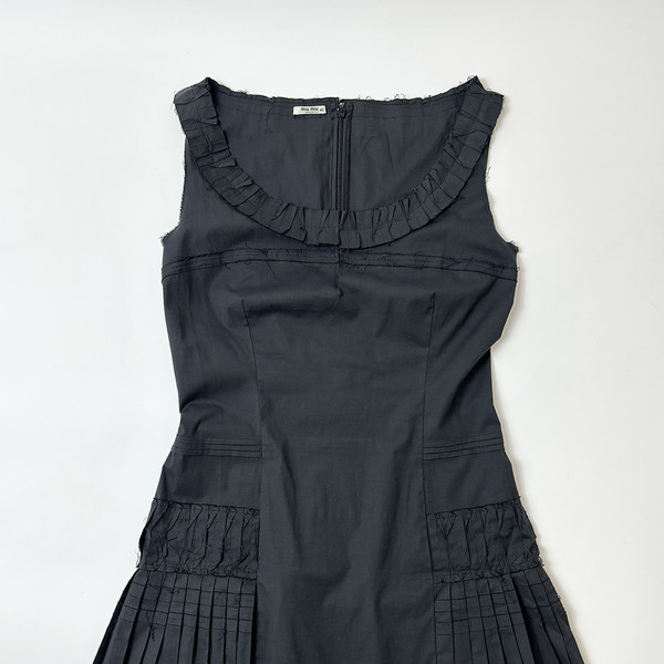 2007 MIU MIU PLEATS MID DRESS : oaens