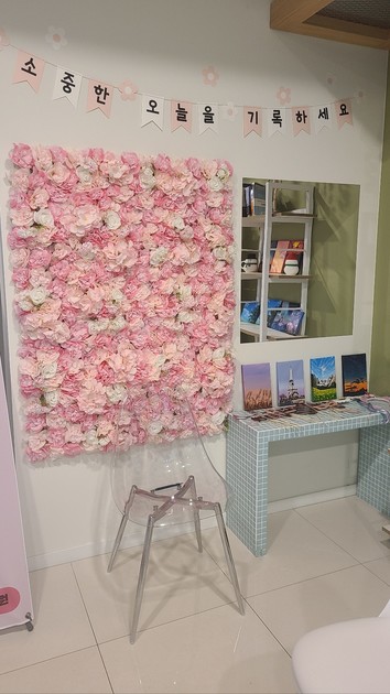 Interface de l'application mobile Instant Casino sur smartphone, montrant les catégories de jeux et les promotions.