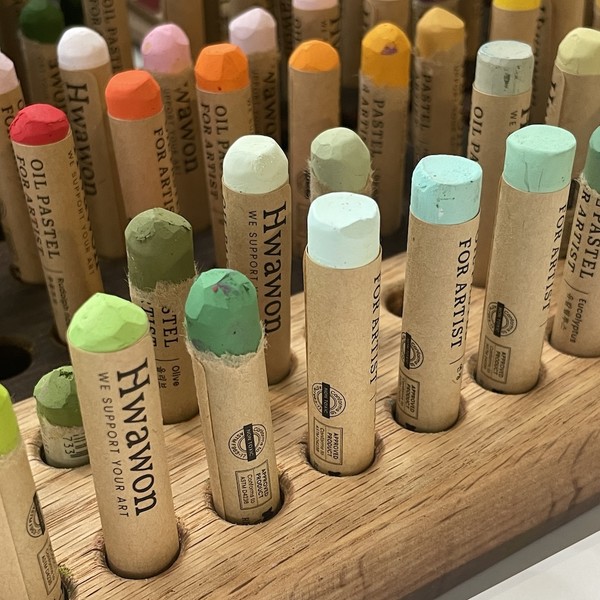 HWAWON Oil Pastel Wooden Holder - 24 Hole Organizer Made From Red Oak, Food-Grade Linseed Oil Finish - View #9