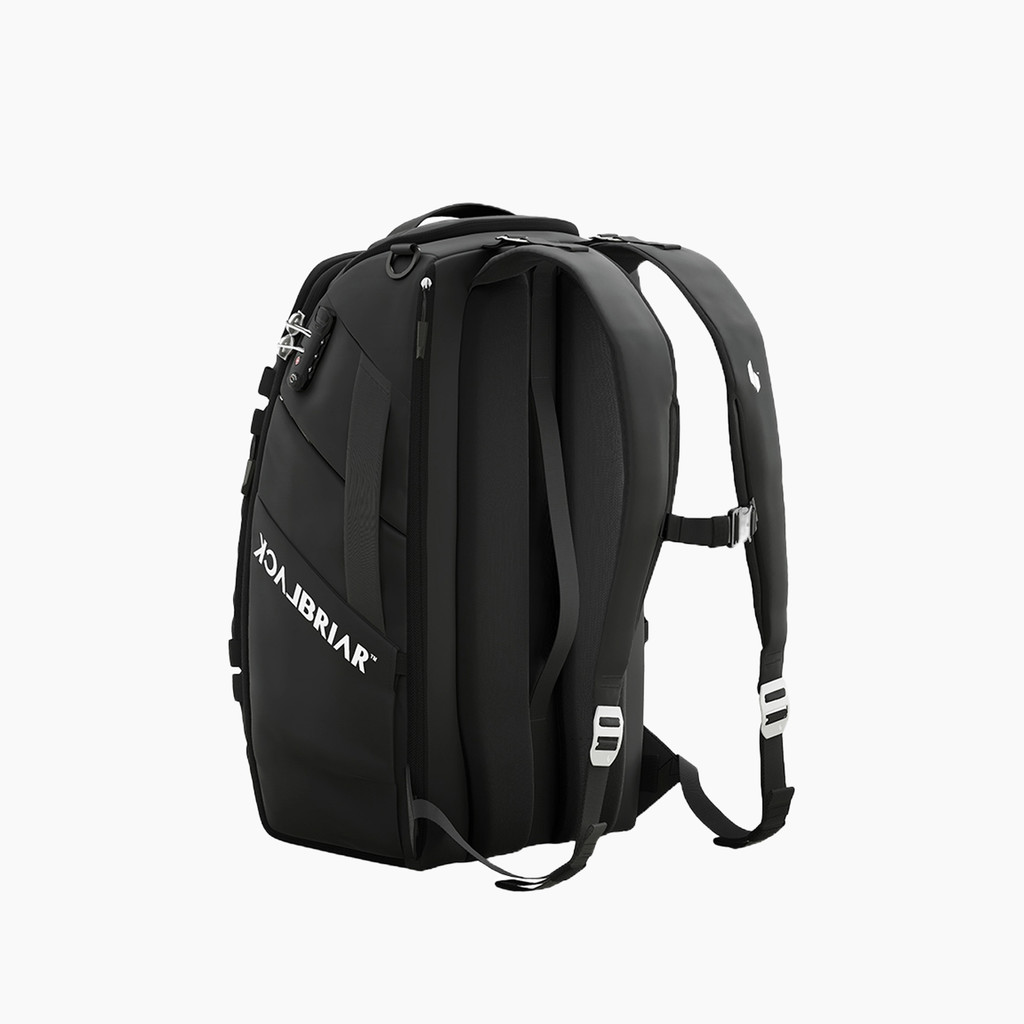 35L Extreme Travel Backpack 7.0 / Ashy Black : Blackbriar ™