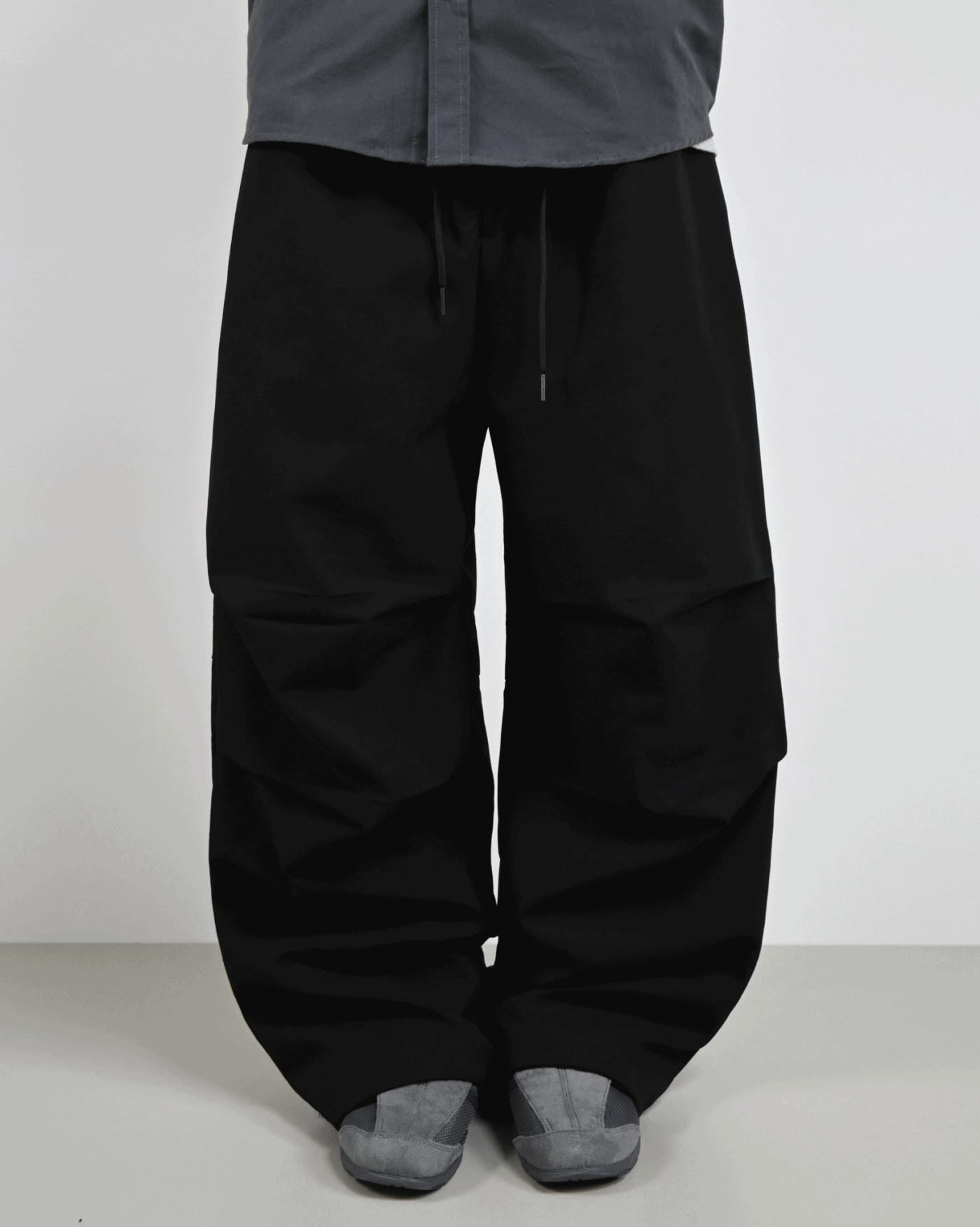 dense-wide-parachute-pants-egot