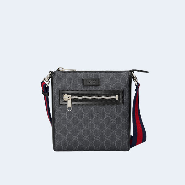 구찌 GG 수프림 스몰 사이즈 메신저백