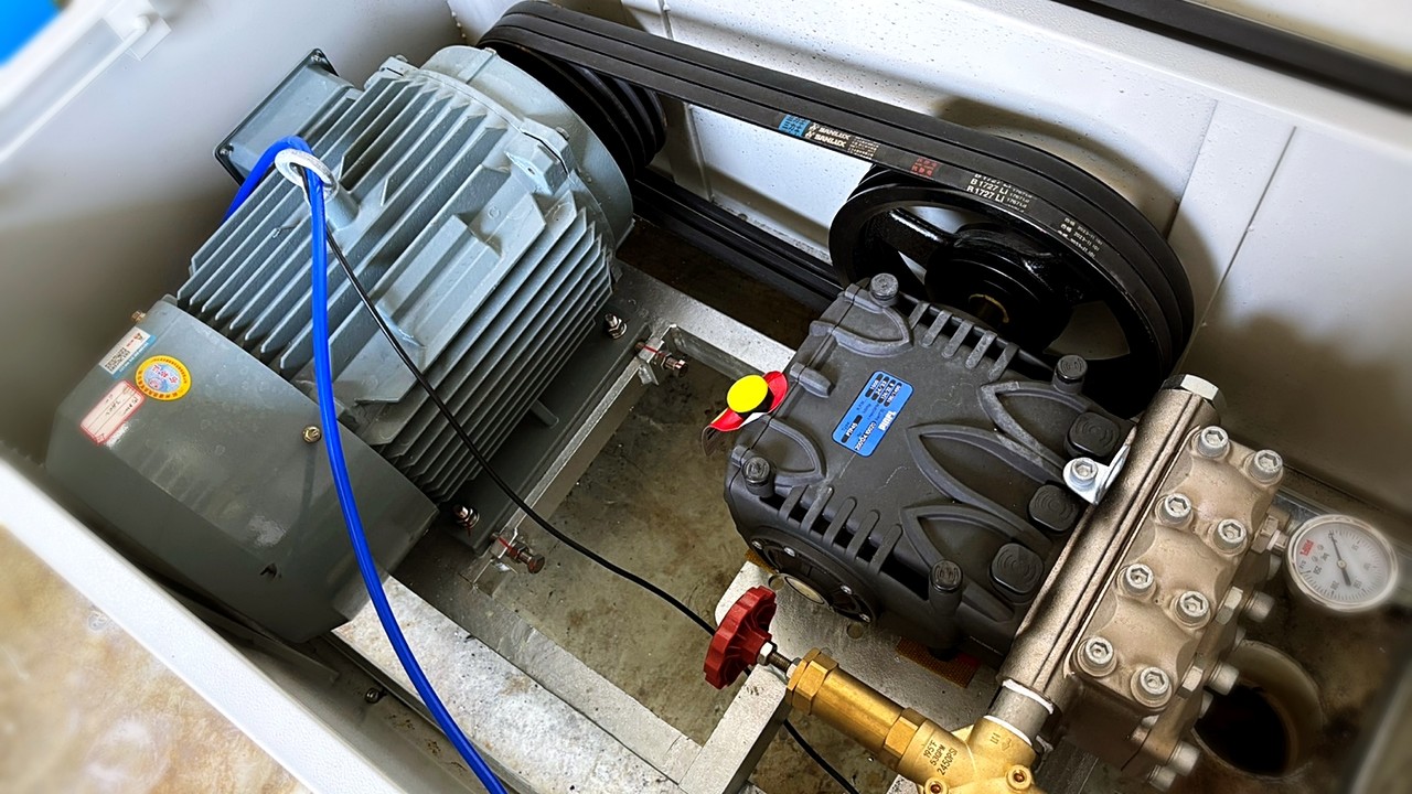 Motor & Water Pump
