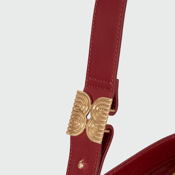 HALOS Small Trapezoid Shoulder Bag - Red : EENK SHOP