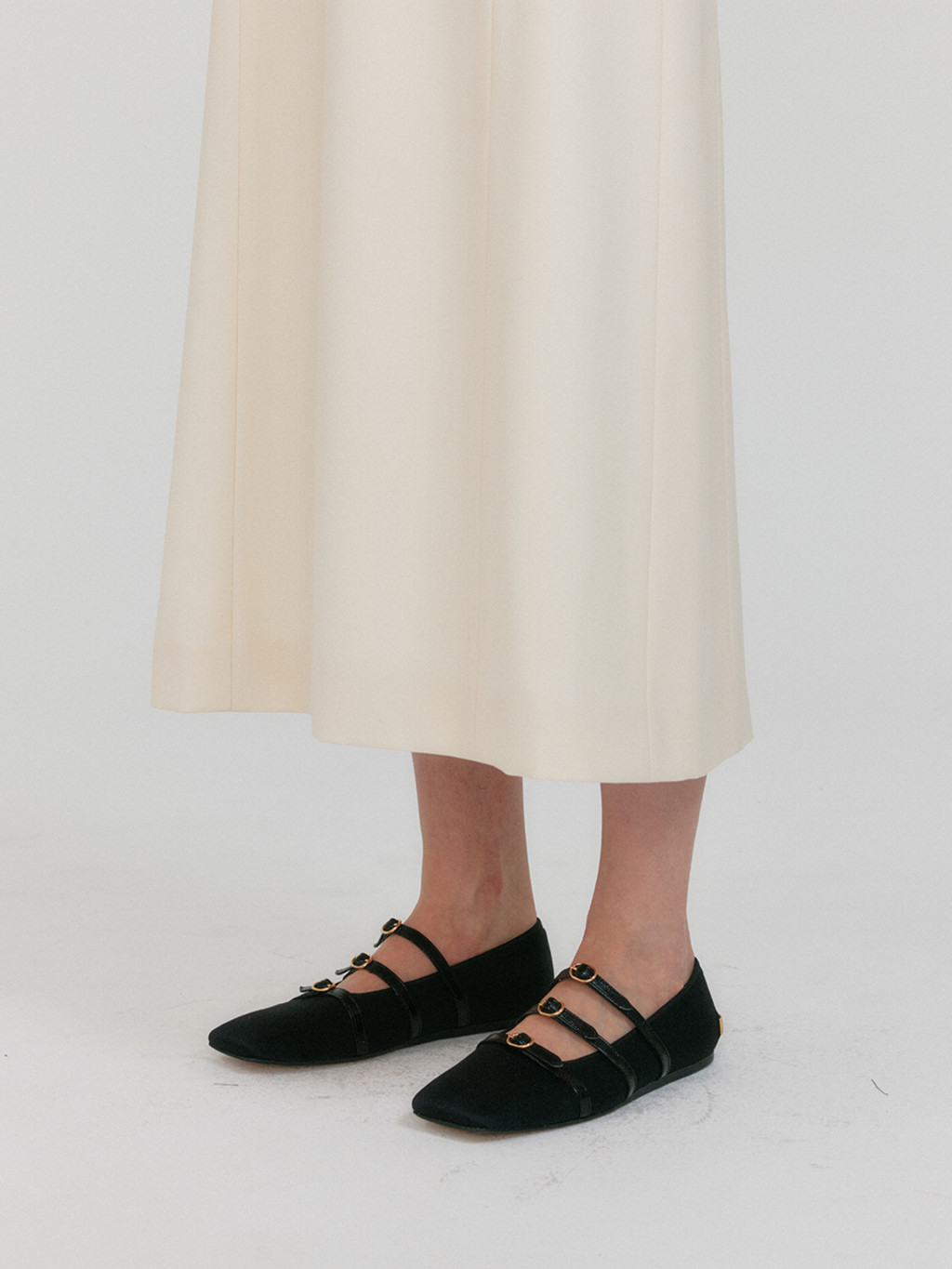 [EENK] / ☆ ZANA Triple Buckle Square Toe Mary Jane Flats ZANA Triple Buckle Square Toe Mary Jane Flats - Black : EENK