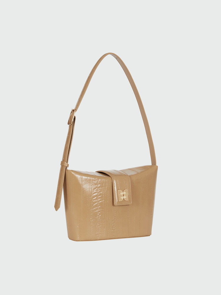 HOBART Folded Top Small Bucket Bag - Black : EENK