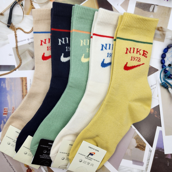 [0013] 나이키장목1972 양말