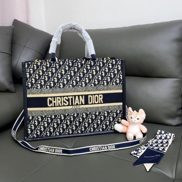 DIOR 디올 래더 북토트 크로스