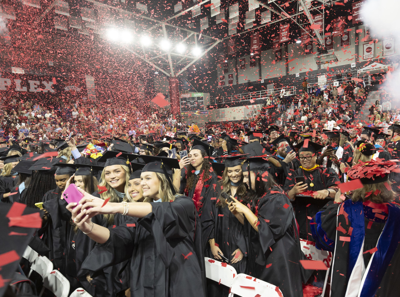 <p style="font-weight:bold;font-size:24px; margin-top:40px;">GRADUATION</p>
