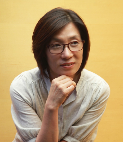 <p class="profileImage-text">이영숙 LEE Young-sook</p> <p class="profileImage-text">시인, 문학평론가, 문학박사</p>