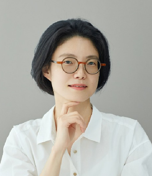 <p class="profileImage-text">송현정 SONG Hyun-jung</p> <p class="profileImage-text">작가, 사회복지사</p>
