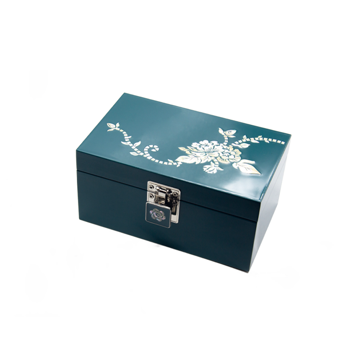 Najeonchilgi Peony and Arabesque Motif Mother of Pearl Chest
