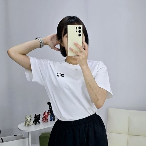 MIUMIU 미우미우 반팔T