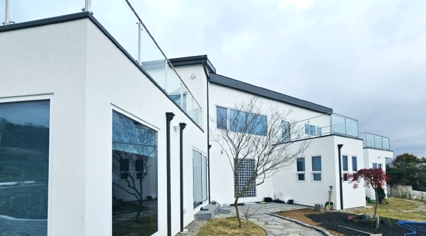 <p style="padding-top:5px; text-align: right;"><span style="font-size:15px; font-weight:700; letter-spacing:-0.5px;">스타코 플렉스</span></p>