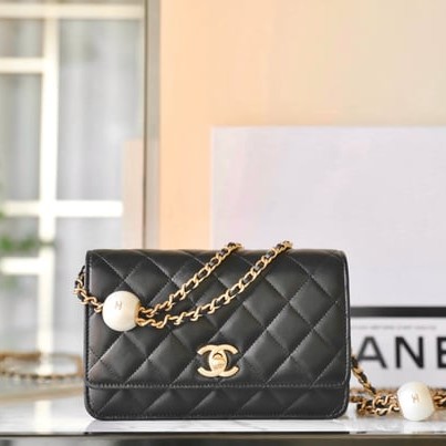 CHANEL 샤넬 진주볼 체인월렛