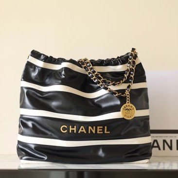 CHANEL 샤넬 22 스몰 핸드백