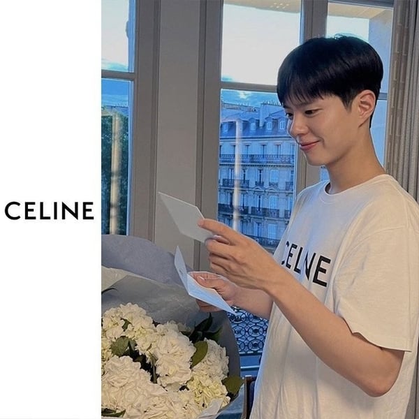 CELINE 셀린느 레터링 빅로고 반팔