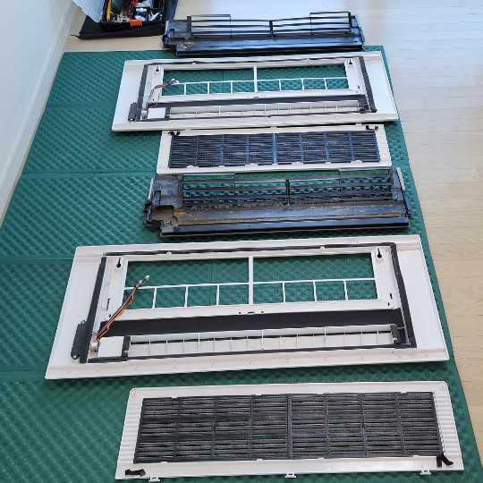 <span style="font-size:60px; color:#3182f6; font-weight:bold; line-height:1.2; ">❹</span><br><span style="font-size:30px; color:#111; font-weight:bold; line-height:1.5;">에어컨 부품분해</span></br></br>