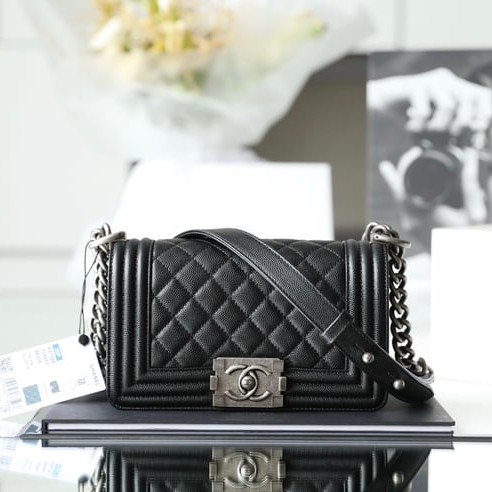 CHANEL 샤넬 보이백 스몰