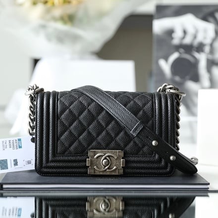 CHANEL 샤넬 보이백 스몰