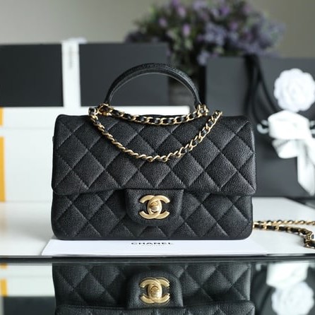 CHANEL 샤넬 카프스킨 미니 탑 핸들백