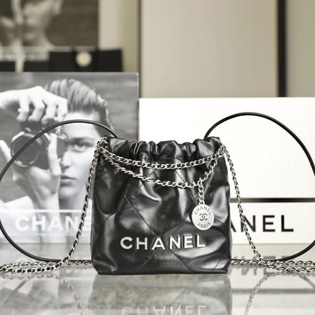 CHANEL 샤넬 22 미니 호보백